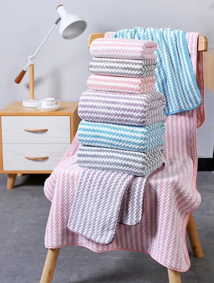 阳离子暖绒毛巾浴巾